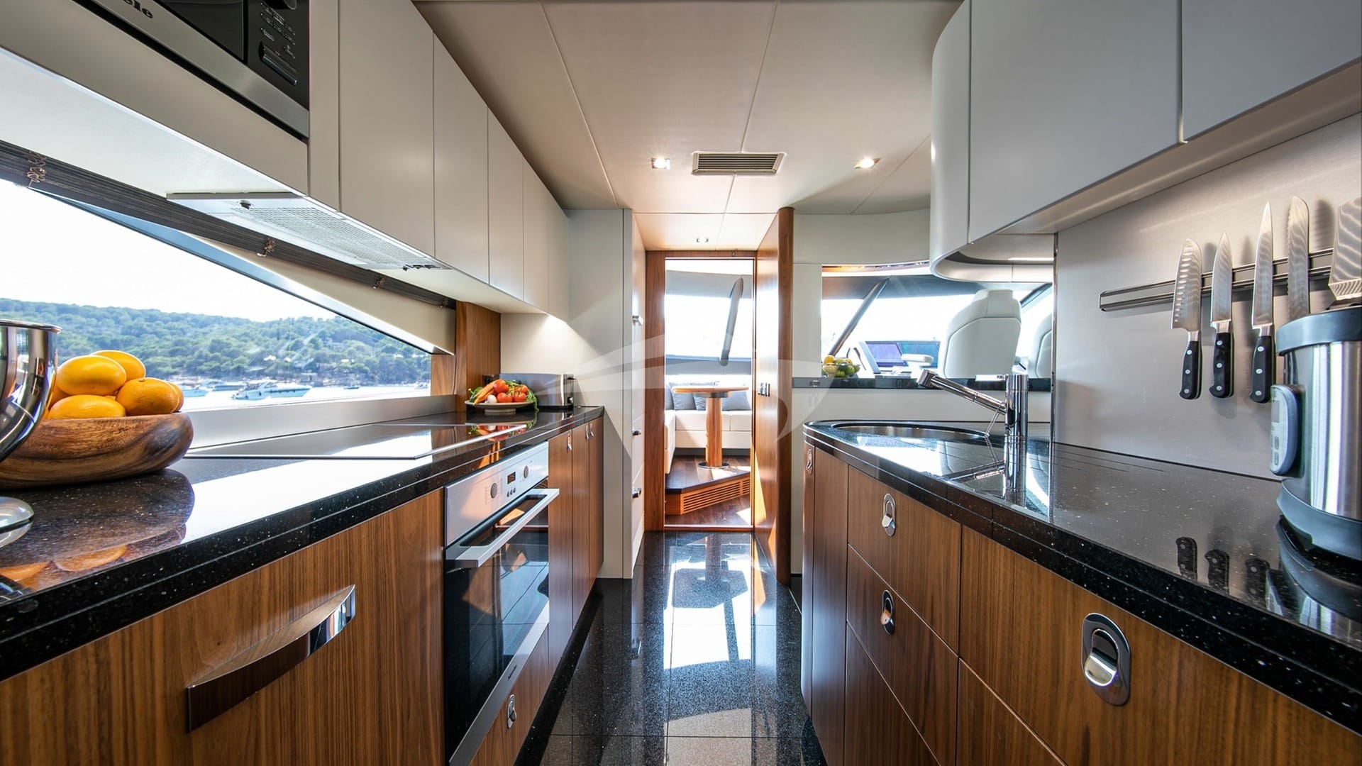 Rush X © YachtShot L030