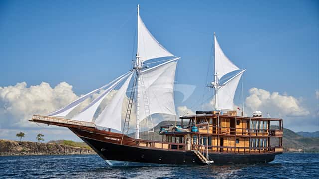 ORACLE 35m sailing yacht for charter