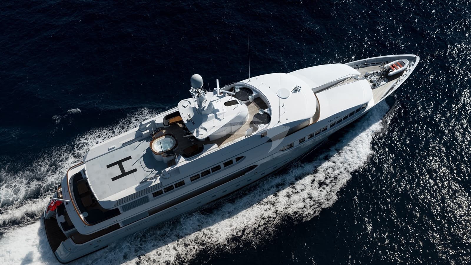 OLYMPUS, Aufnahme aus dem Yachtportfolio 1