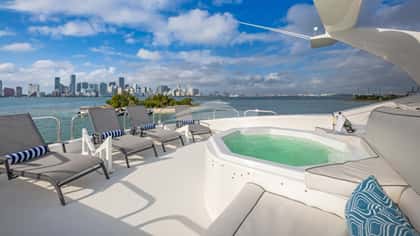 IV TRANQUILITY 29m motor yacht charter, photo 13