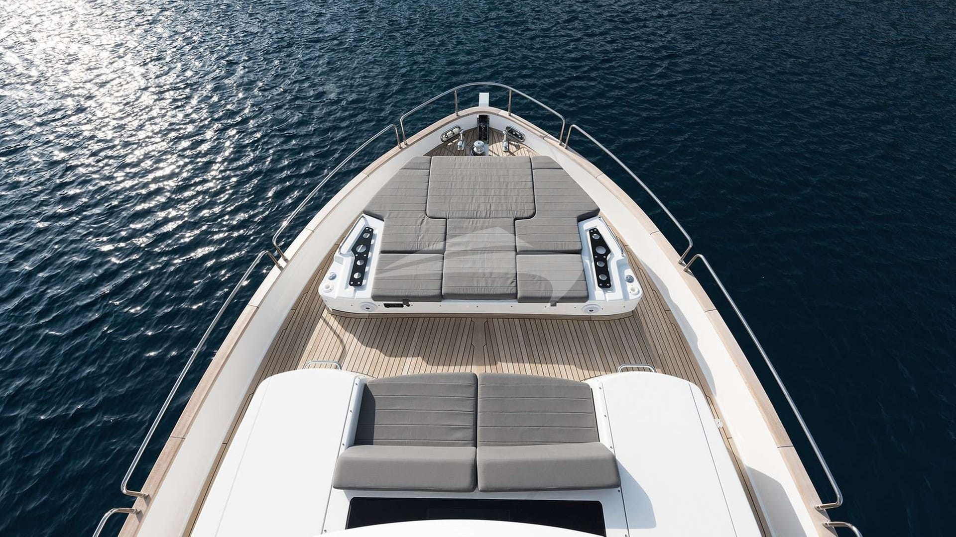 Foredeck Sun Lounge / Settee