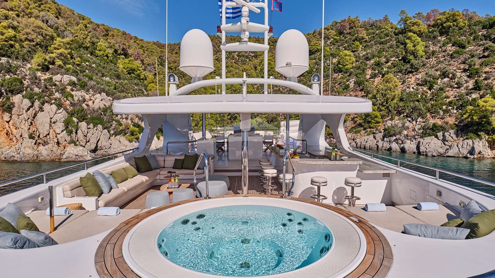 SOJO, Aufnahme aus dem Yachtportfolio 10
