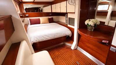 Aft starboard guest queen suite