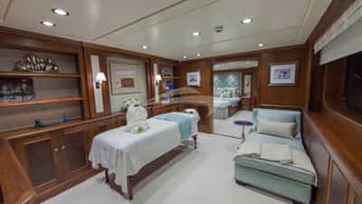 Master Sitting Area