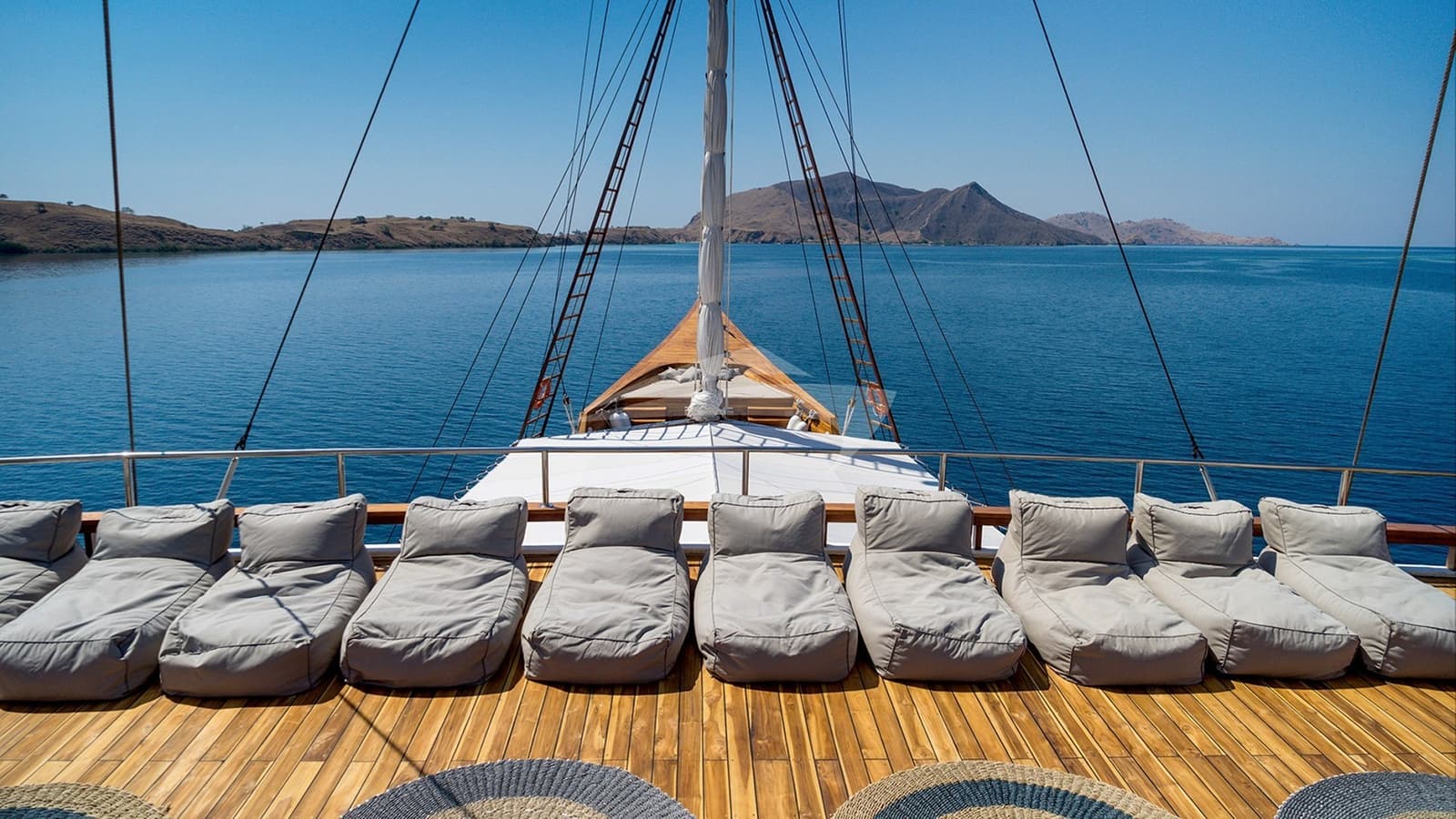 PRANA, photo from the yacht portfolio 21