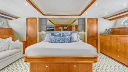 SLEEPOVER 34m motor yacht charter, photo 11