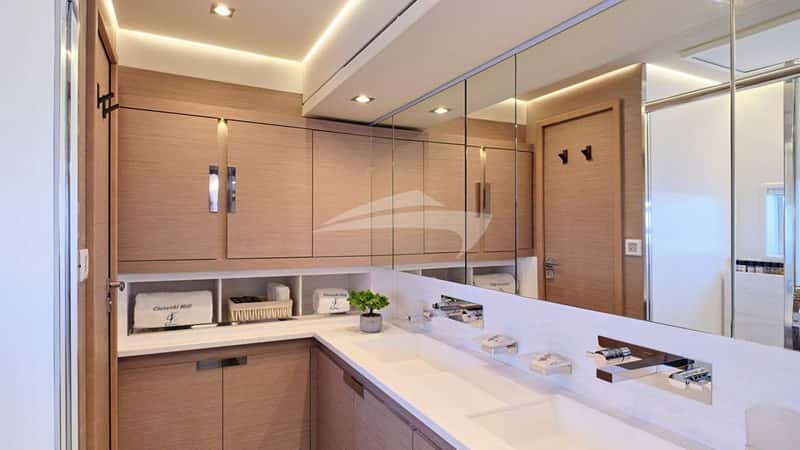 MAJESTY OF GREECE 20m motor yacht charter, photo 6