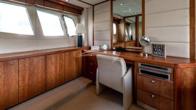 Master Stateroom Office