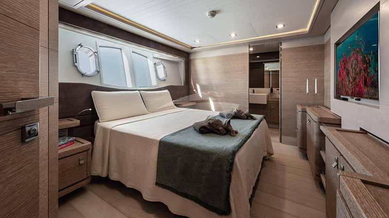 MUSICA MUSICA 33m motor yacht charter, photo 9