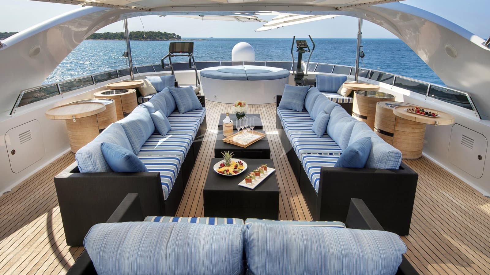 LUISA, Aufnahme aus dem Yachtportfolio 18