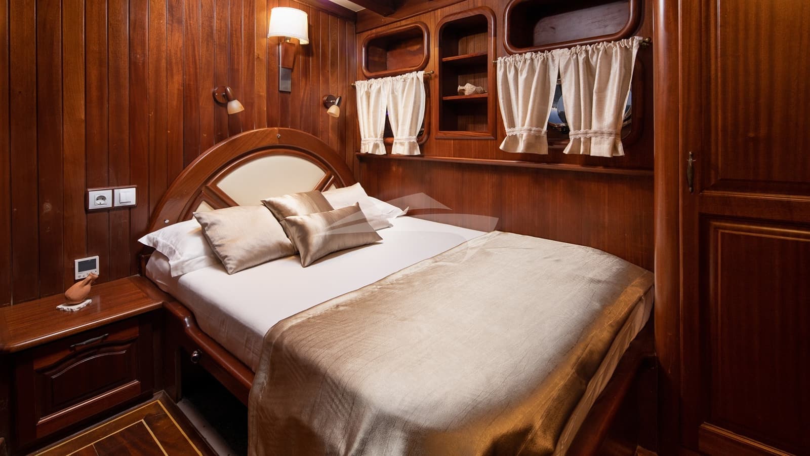 NOSTRA VITA, Aufnahme aus dem Yachtportfolio 16