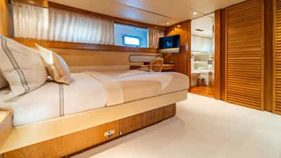 Twin Cabin