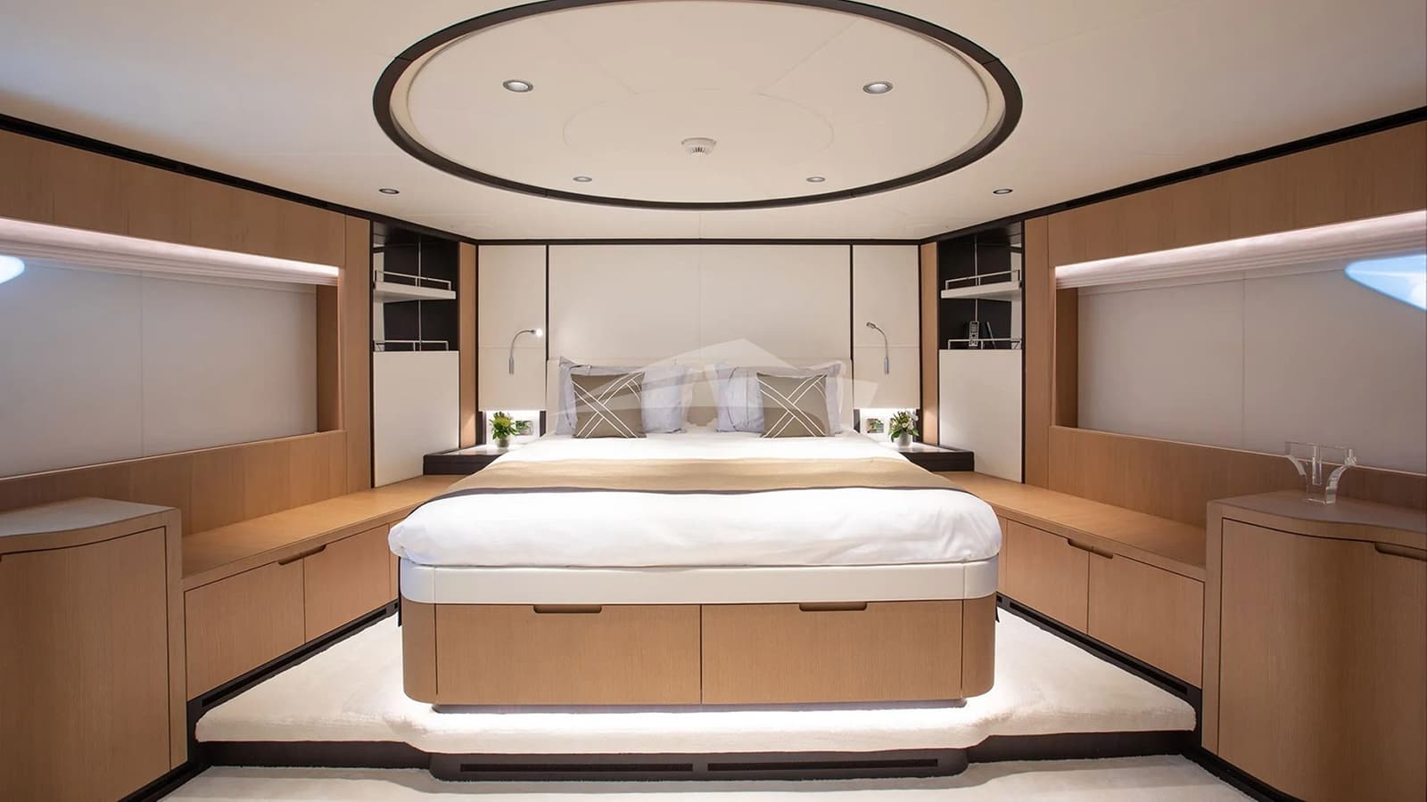 OLIVIA, photo from the yacht portfolio 8