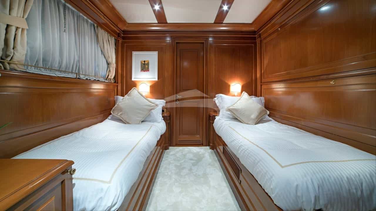 Twin Cabin