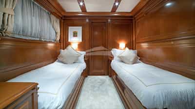Twin Cabin