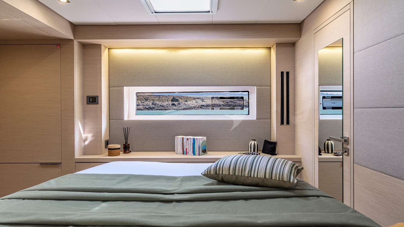 ARTISAN, photo from the yacht portfolio 5