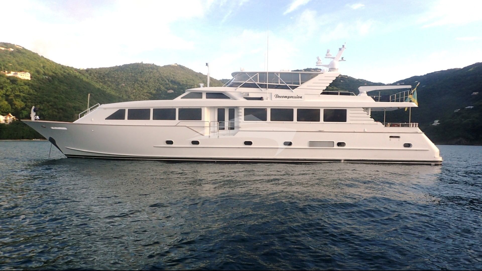 Decompression peacefull at anchor