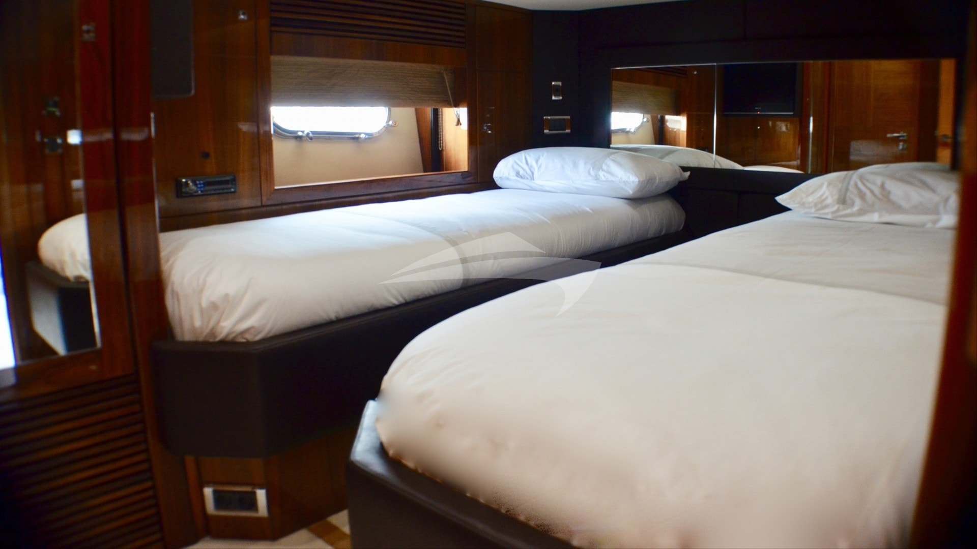 Twin Cabin