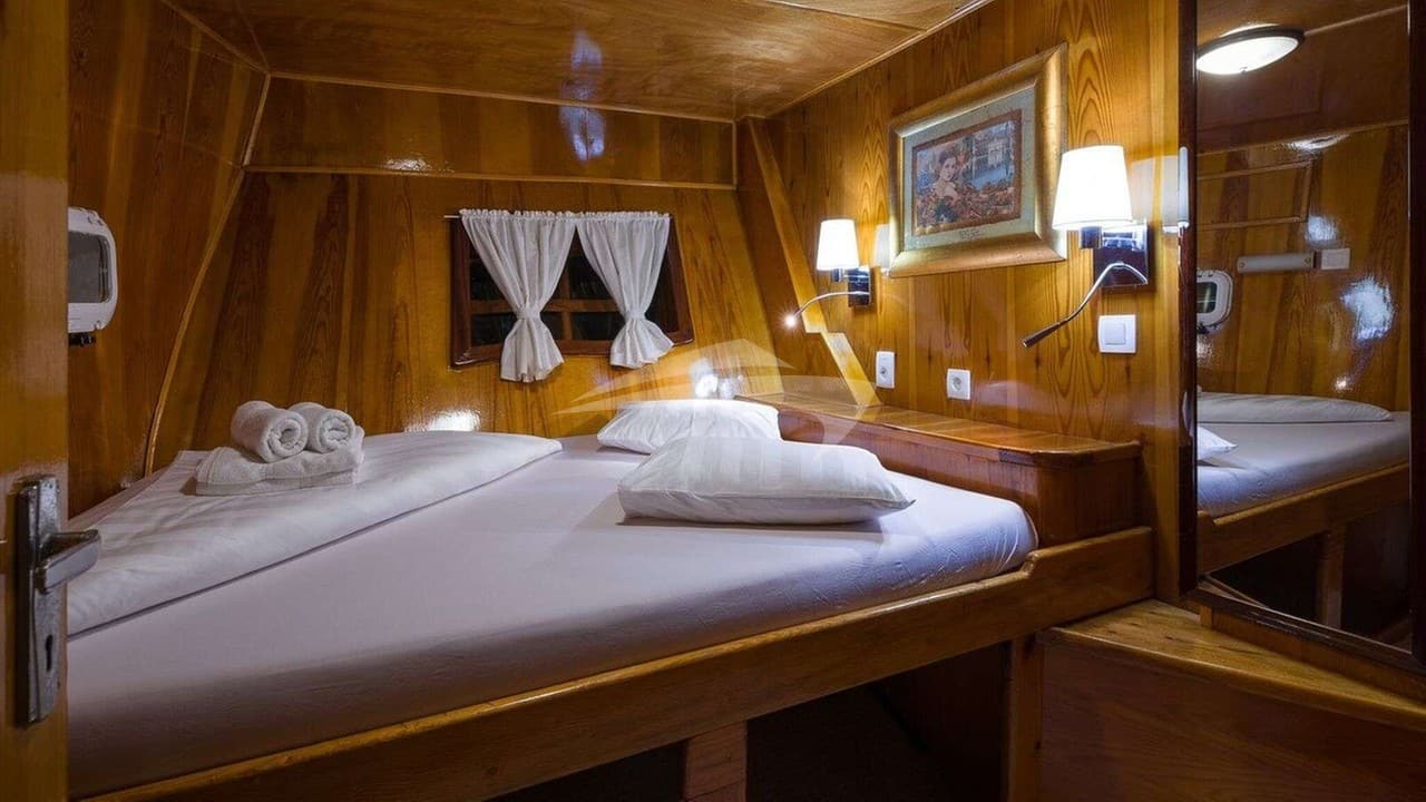 LINDA, photo from the yacht portfolio 4