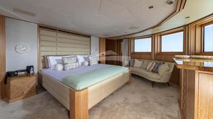 FRIENDSHIP 53m motor yacht charter, photo 6