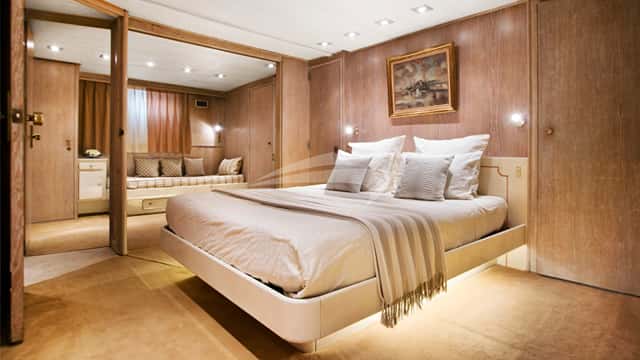 LADY JERSEY yacht charter photo 3