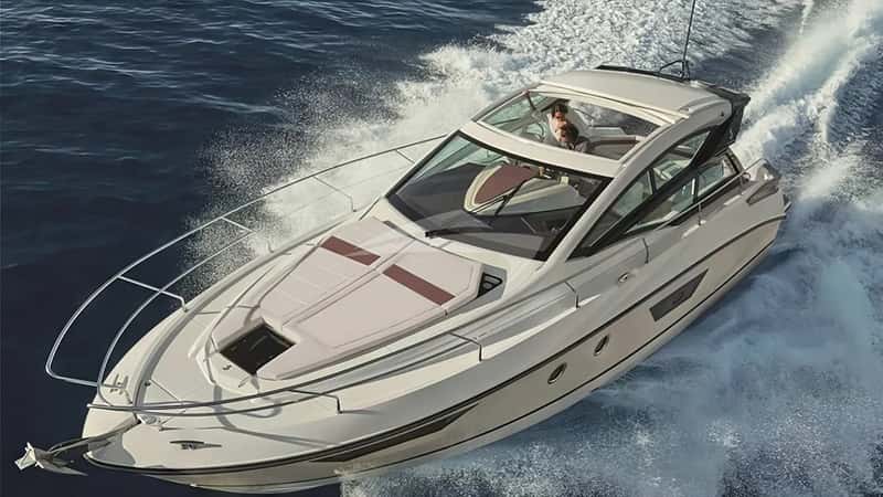BENETEAU GT40 13m motor yacht charter