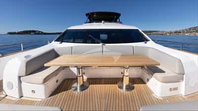 Foredeck Seating