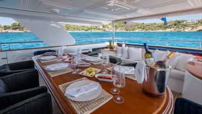 Aft Deck Dining