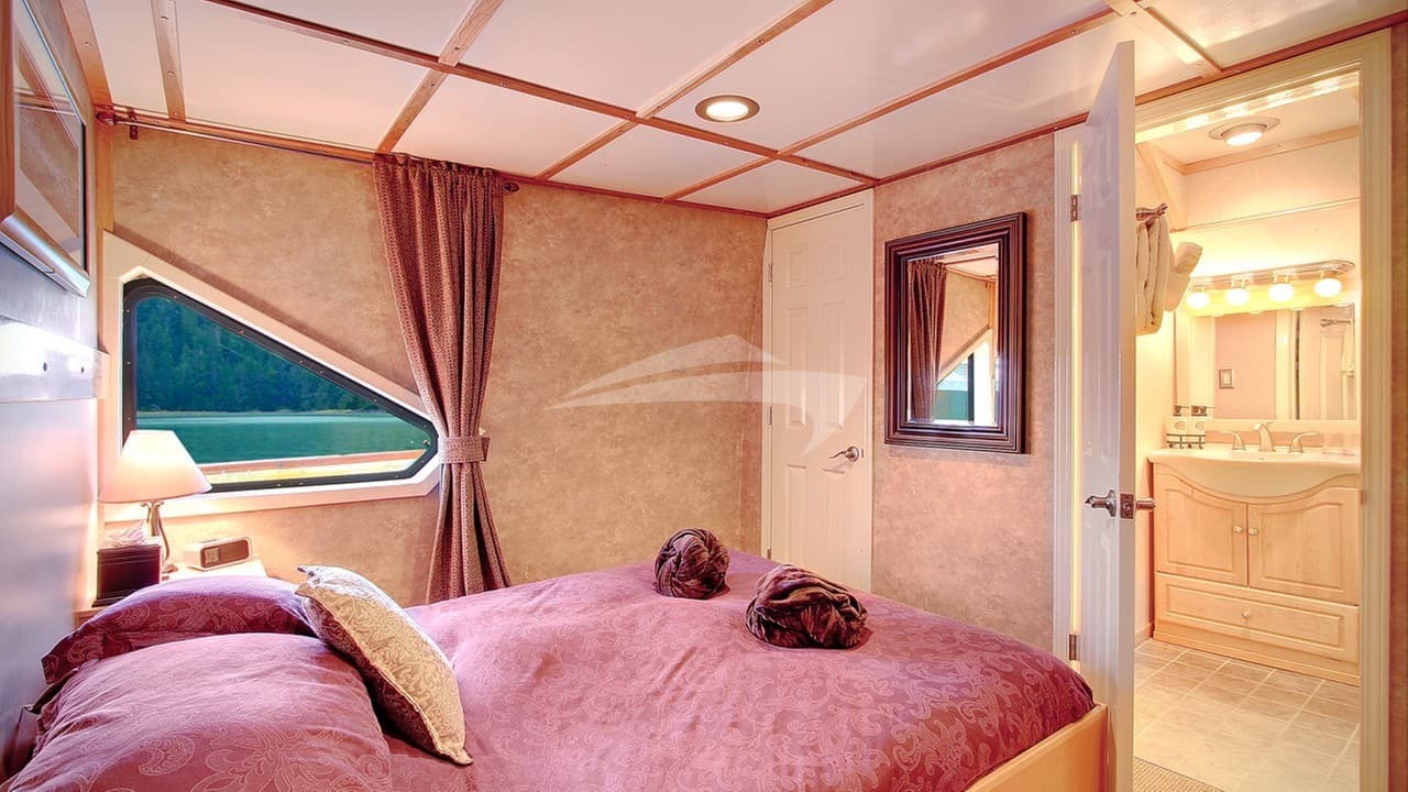 SAFARI QUEST, photo from the yacht portfolio 10