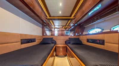 Twin Cabin