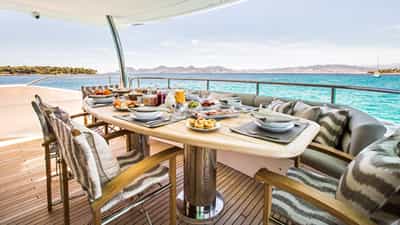 Aft Deck DIning