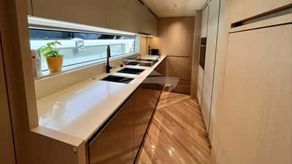 EM3 27m motor yacht charter, photo 9