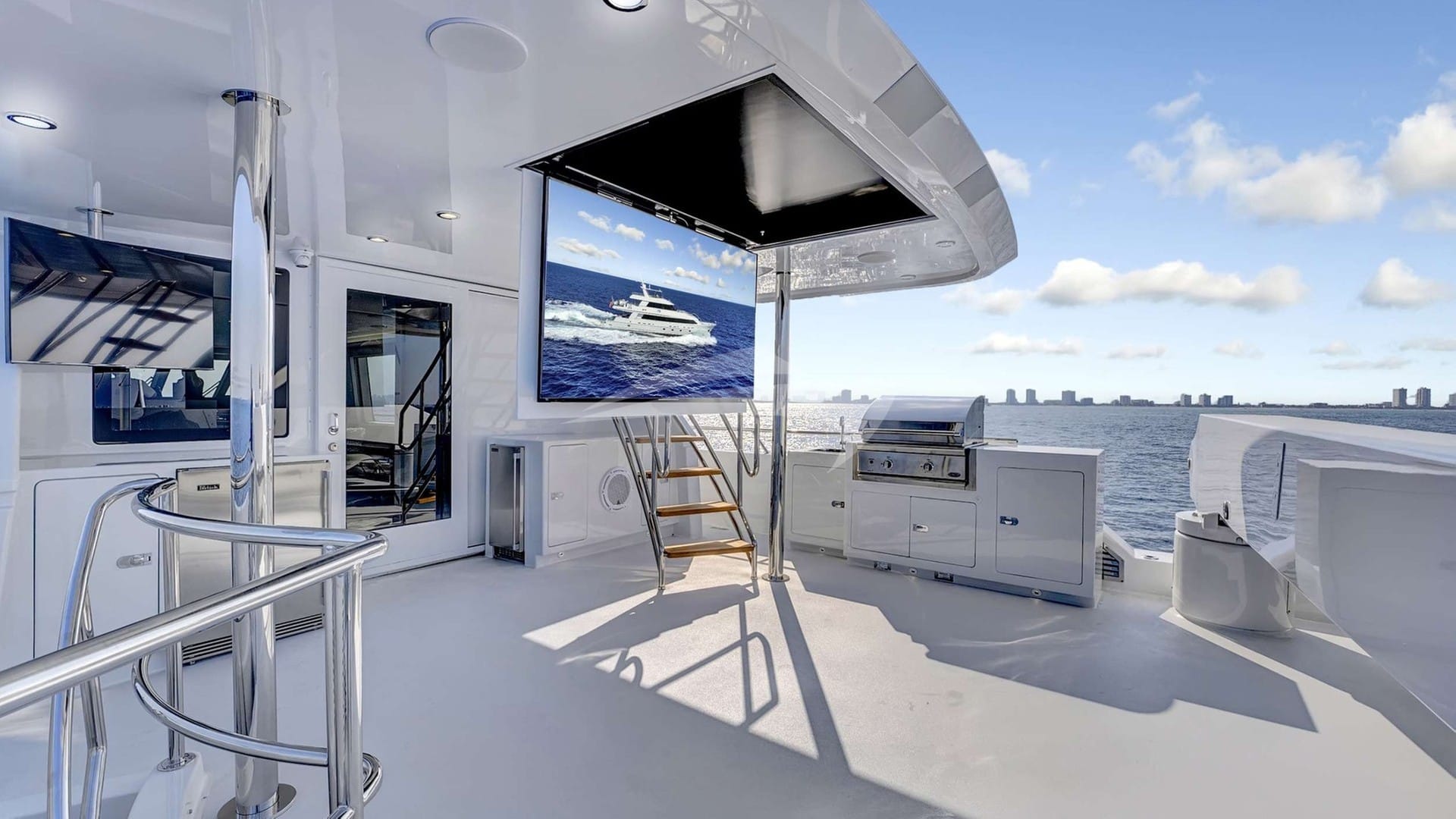 Sky Lounge Aft Deck