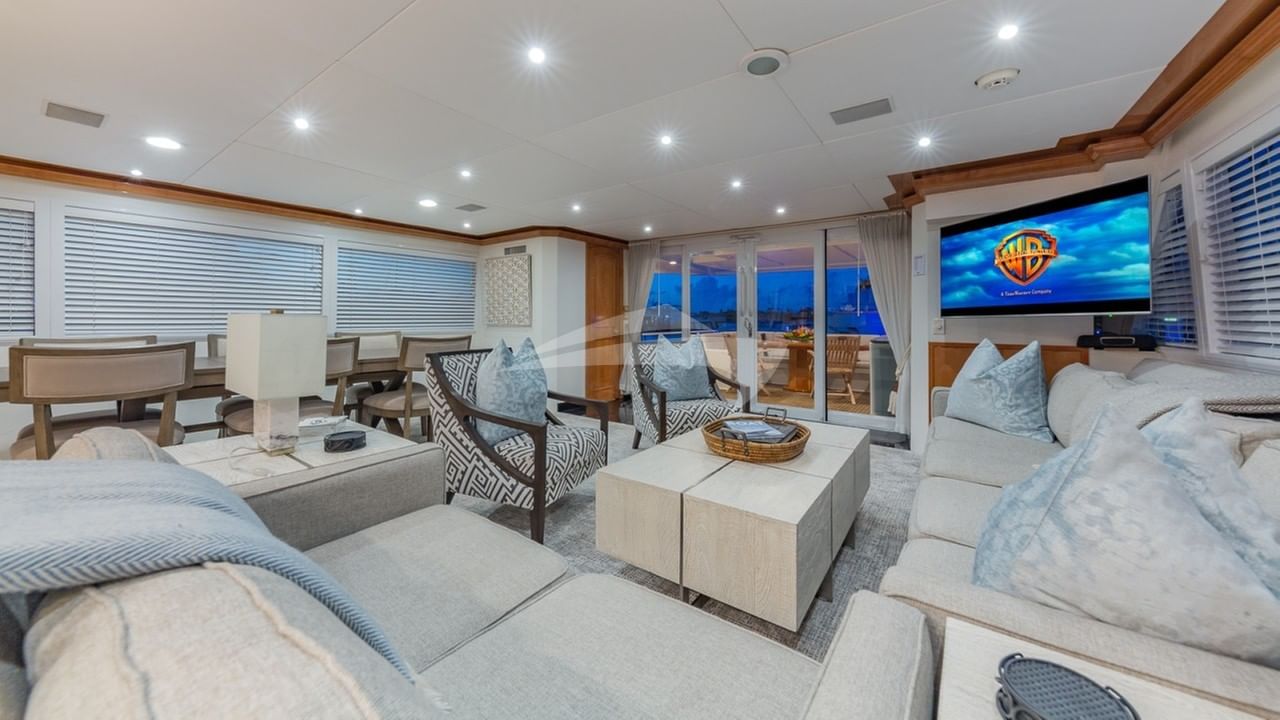 010 ROGUE Main Salon