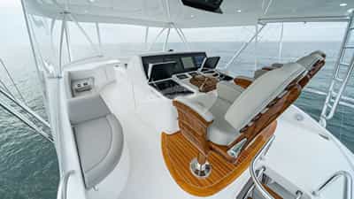 Helm Station