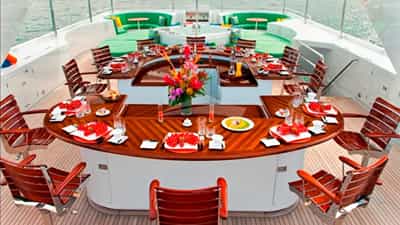 Sundeck Bar