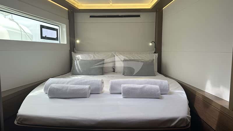 SBRONZO 14m sailing yacht charter, photo 7