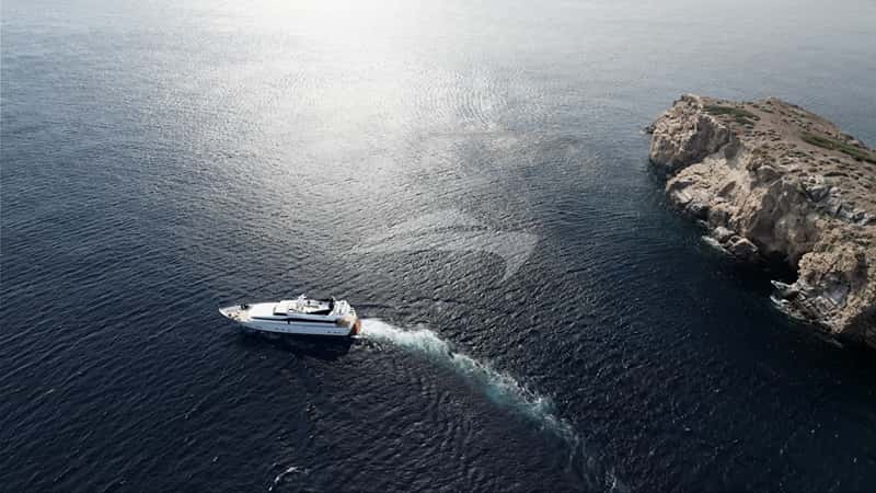 BELLINI 30m motor yacht charter, photo 10