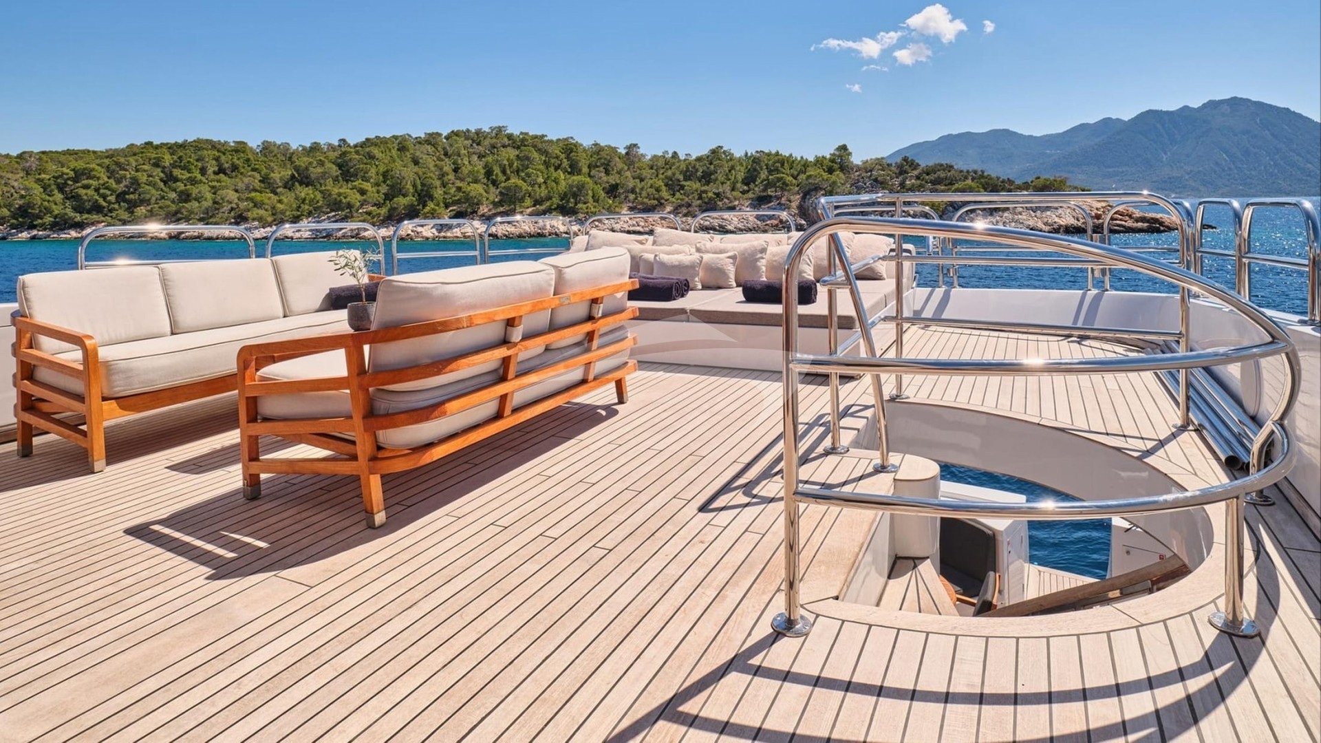 Sundeck