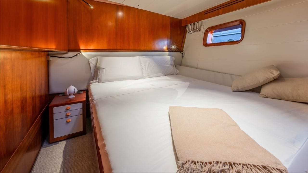 FREE AT LAST Double Cabin