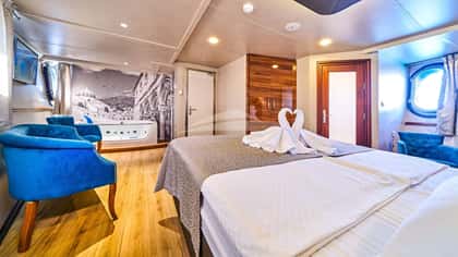 CASABLANCA 53m motor yacht charter, photo 12