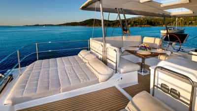 BLUESATION - Outdoor Lounging