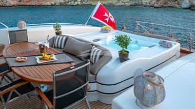 Seating and Jacuzzi