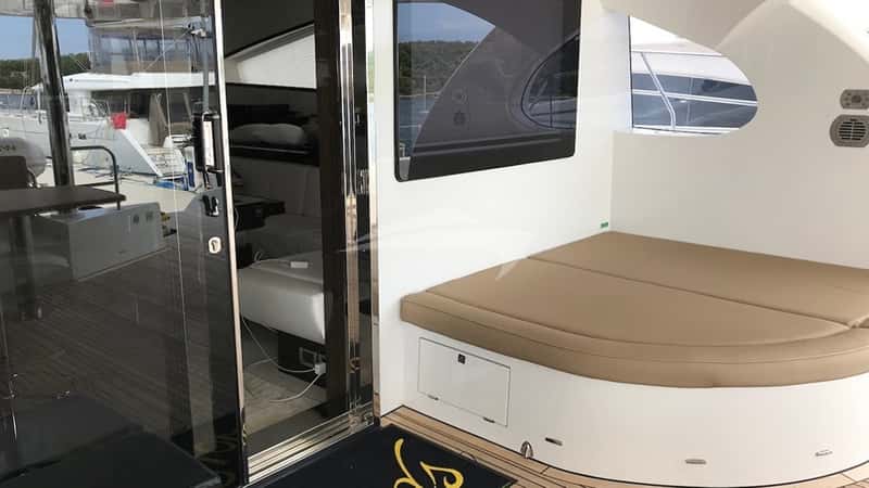 CLOUDS 21m motor yacht charter, photo 7