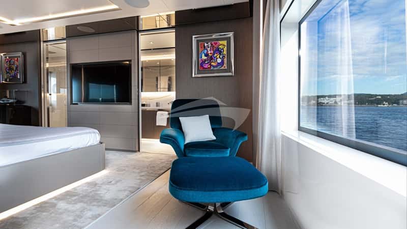 JAG'B 33m motor yacht charter, photo 10
