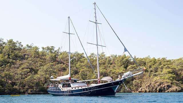 LOTUS 26m motor yacht for charter