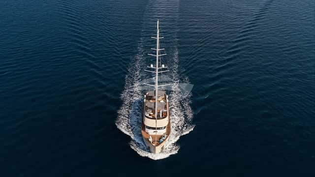 MAXITA yacht charter photo 2