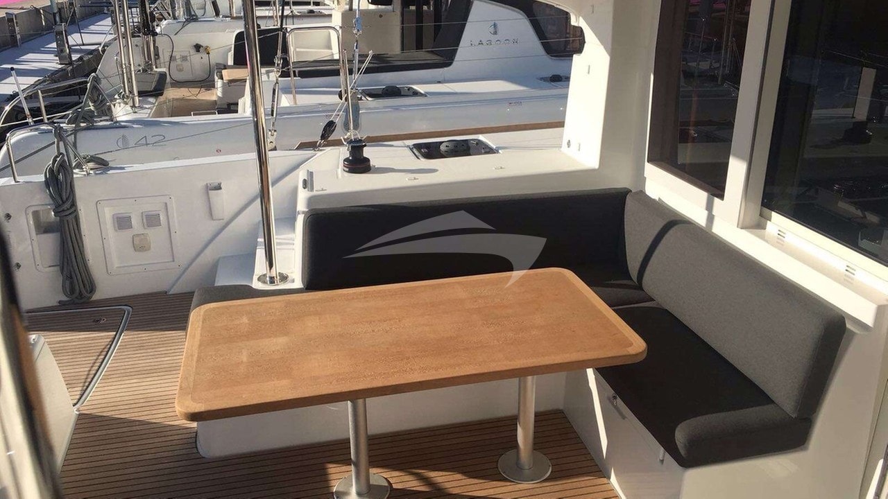 Deck Dining