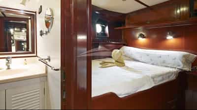 Double cabin