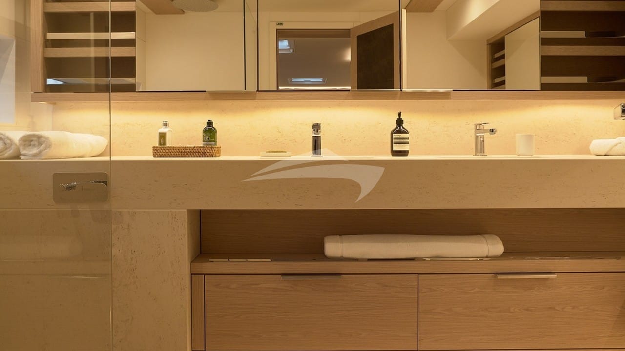 Kajikia Master bathroom
